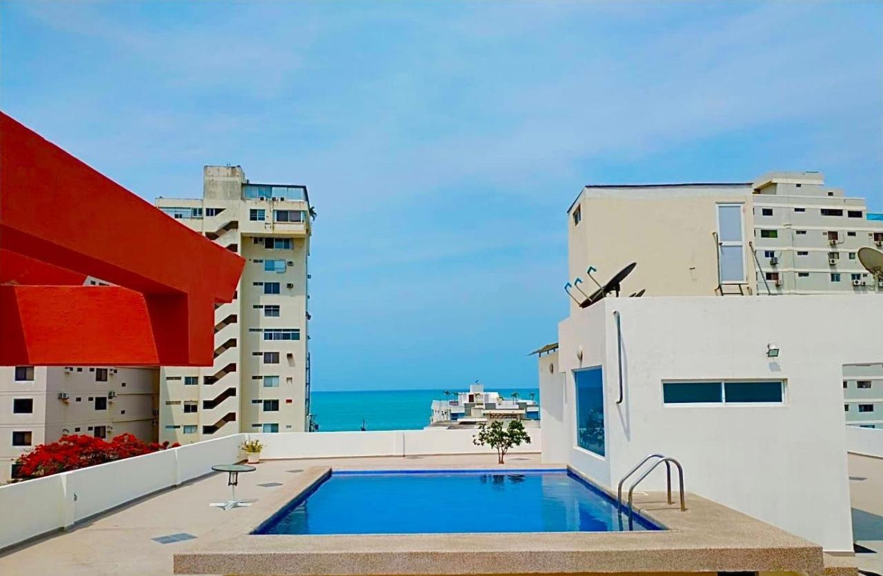 Alojate A Una Calle De La Playa Y Malecon Salinas  Εξωτερικό φωτογραφία