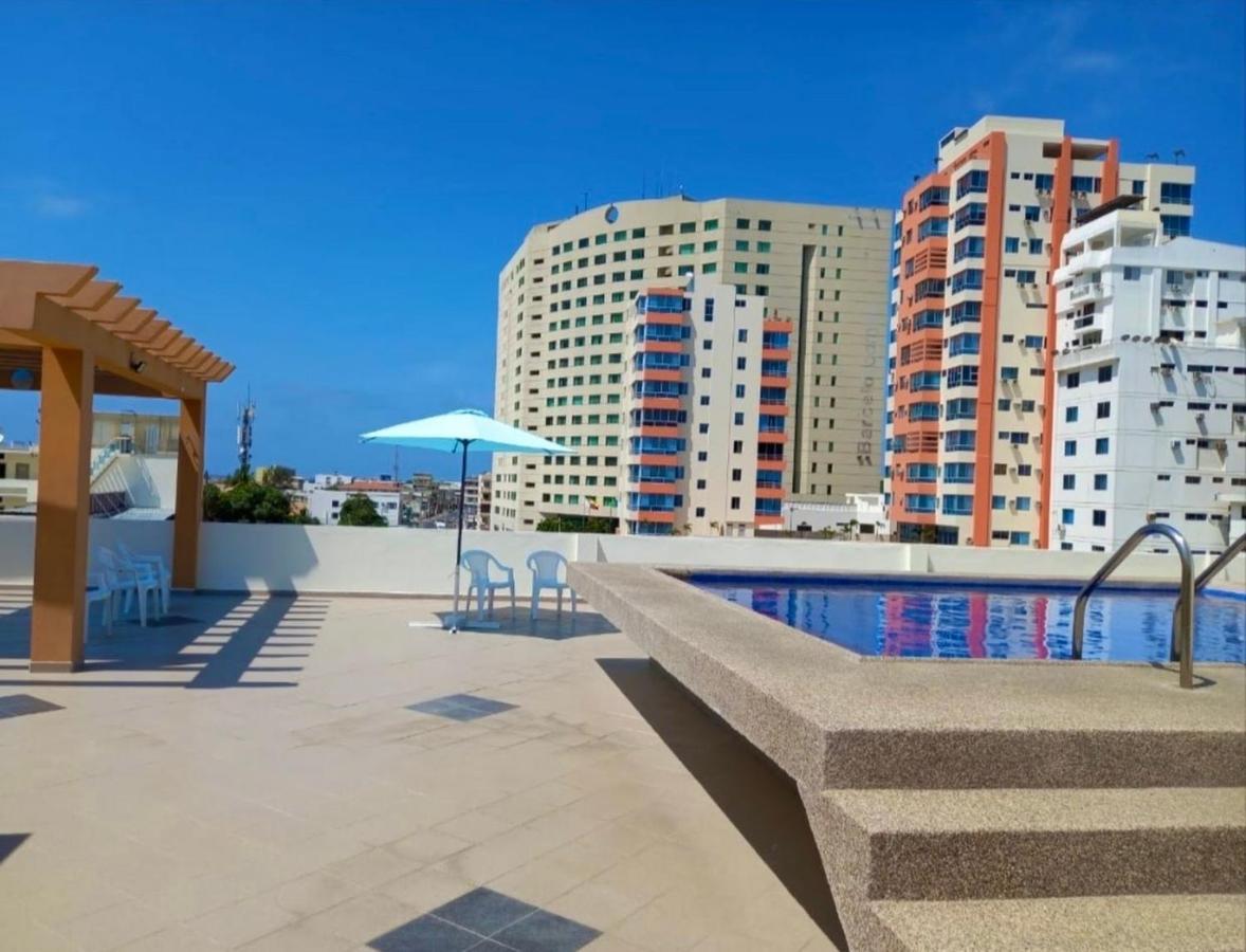 Alojate A Una Calle De La Playa Y Malecon Salinas  Εξωτερικό φωτογραφία